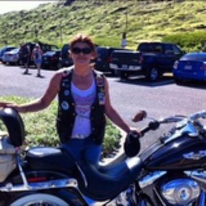 Meet your Posher, Lora