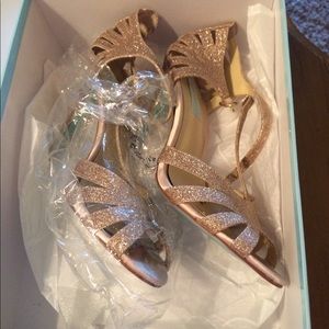 Betsy Johnson Heels 8