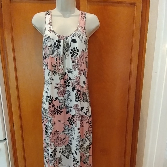 Linea Donatella Dresses & Skirts - Pink and black maxi dress Linea Donatella Dresses & Skirts - Pink and black maxi dress