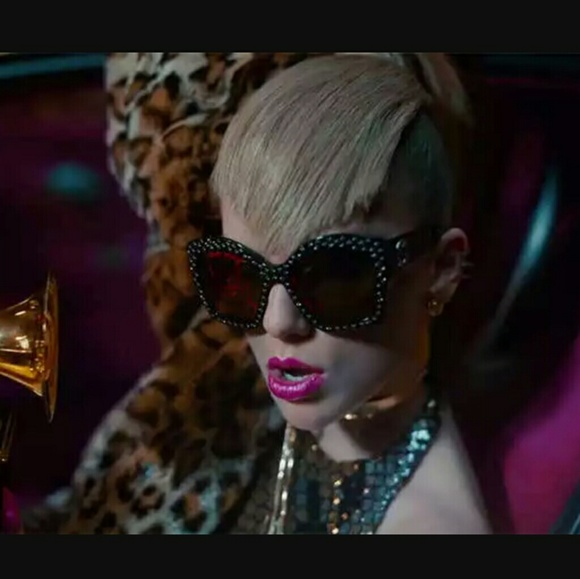 🔥LAST ONE🔥NIB GUCCI STAR STUDDED SUNGLASSES - Picture 5 of 8