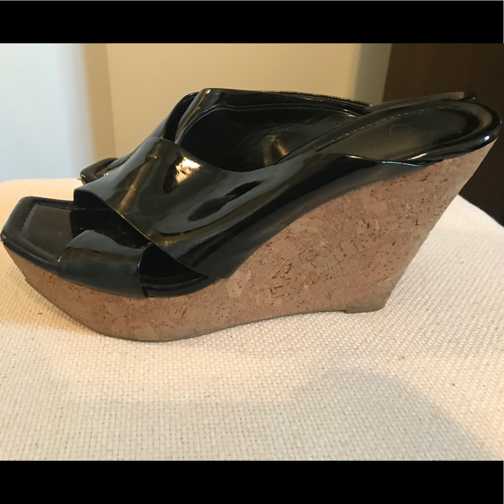 Size 8 Jessica Simpson Wedges