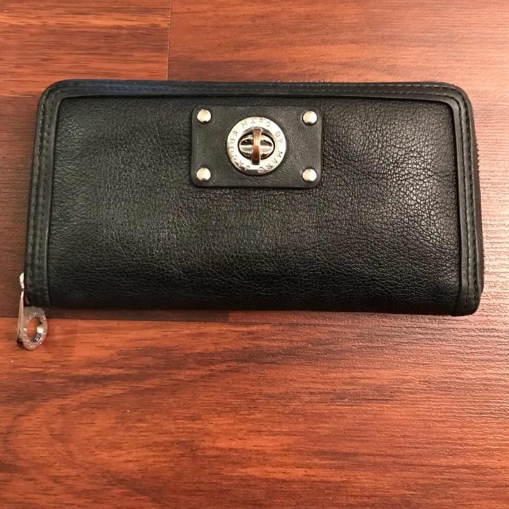 Marc Jacobs Leather Wallet