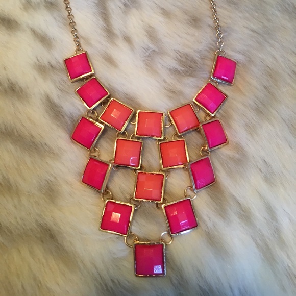 Robert Rose-Pink / Orange Gold tone Necklace - Picture 2 of 6