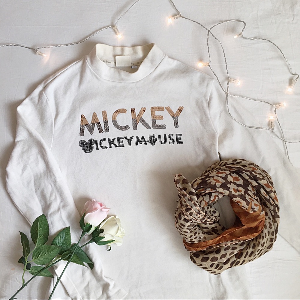 Mickey Mouse Disney Turtleneck Sweater size M EUC