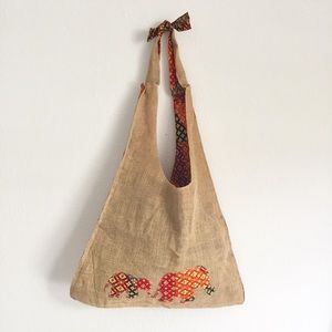 🐘 NWOT Unique bag with Elephants Patch