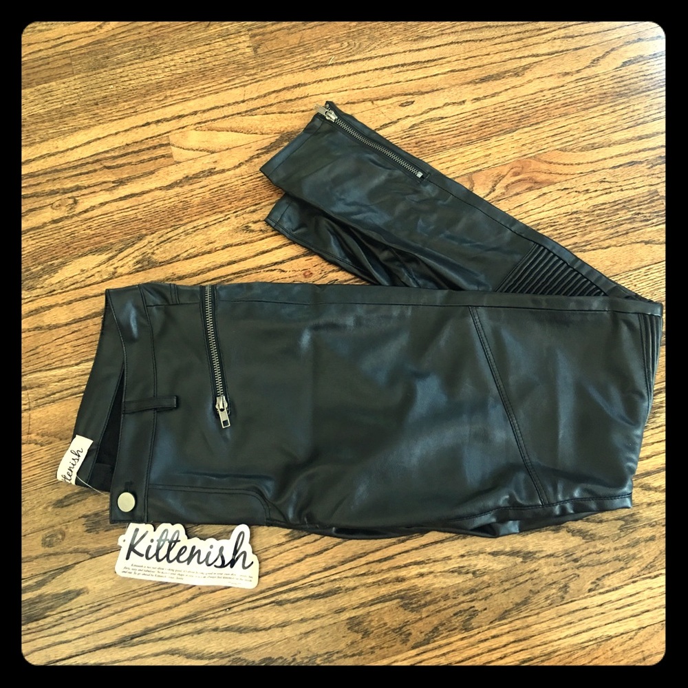 Brand New Never been worn Kittenish Leggings