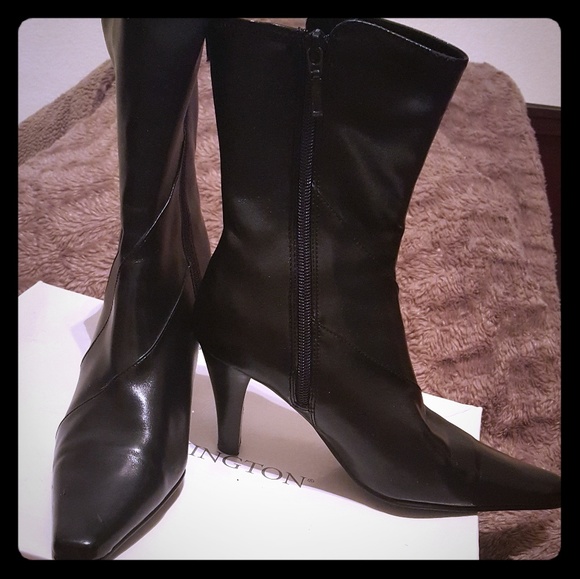 Black boots - Picture 2 of 2