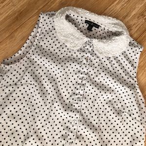 Small Peter Pan collared blouse