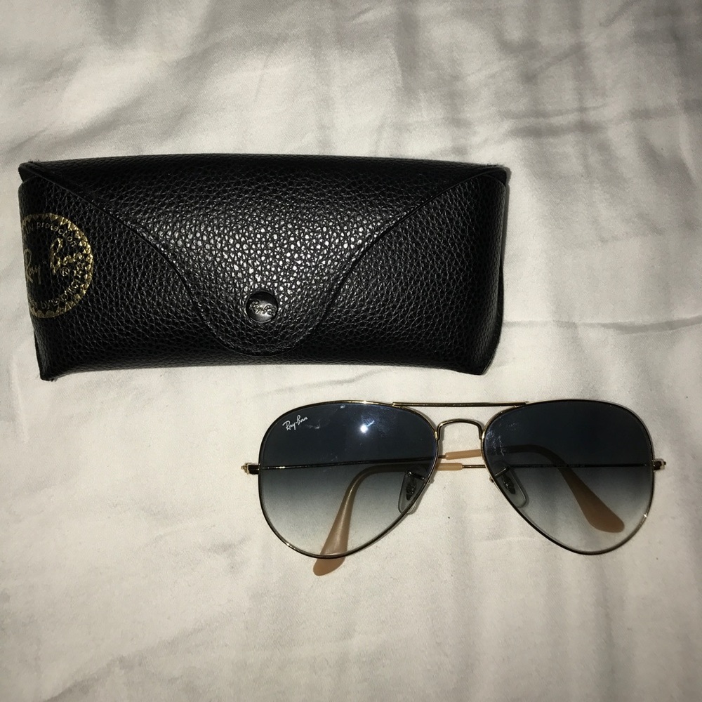 Ray ban aviators blue gradient