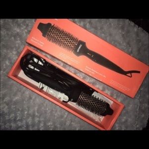Amika blow out brush