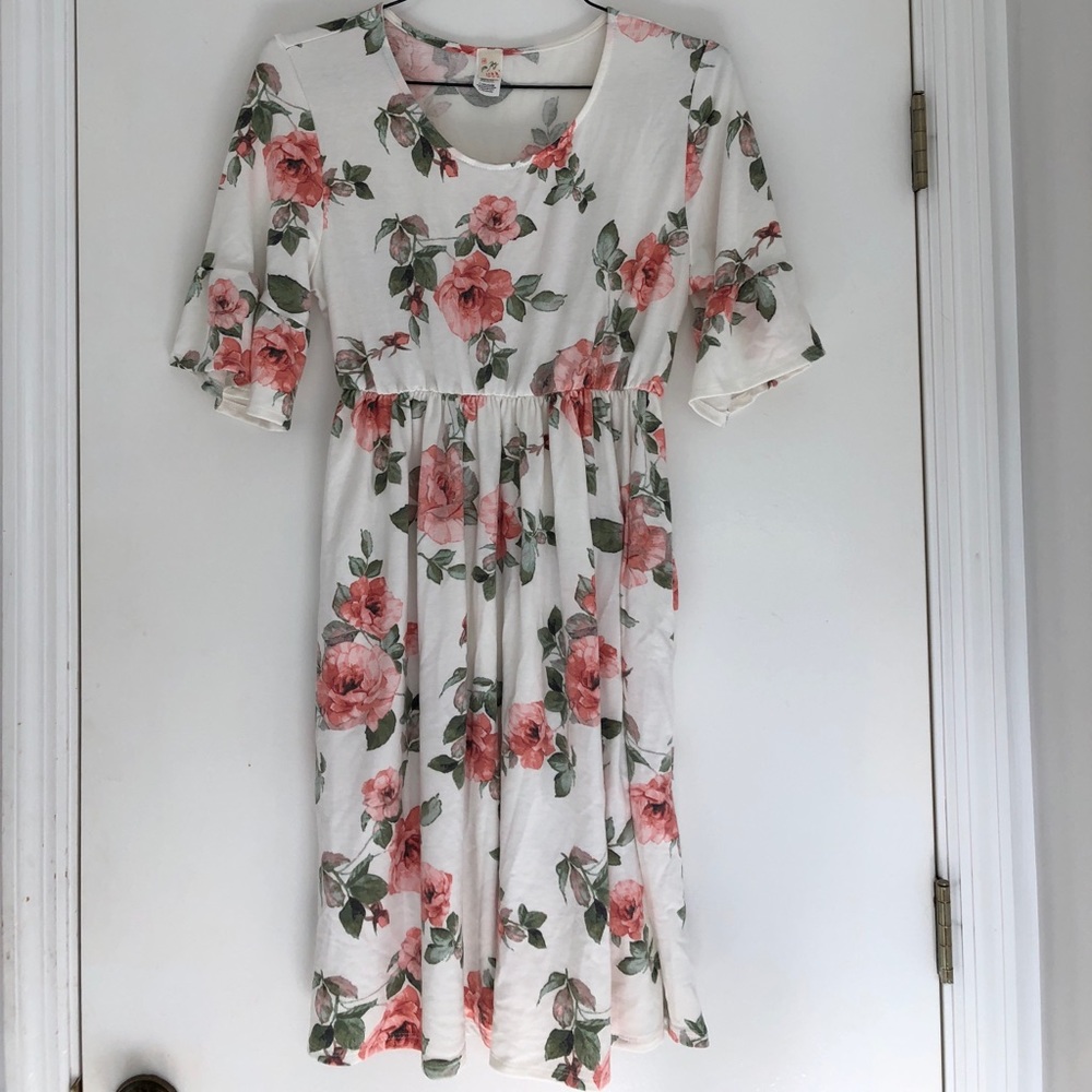 Floral dress L NWOT