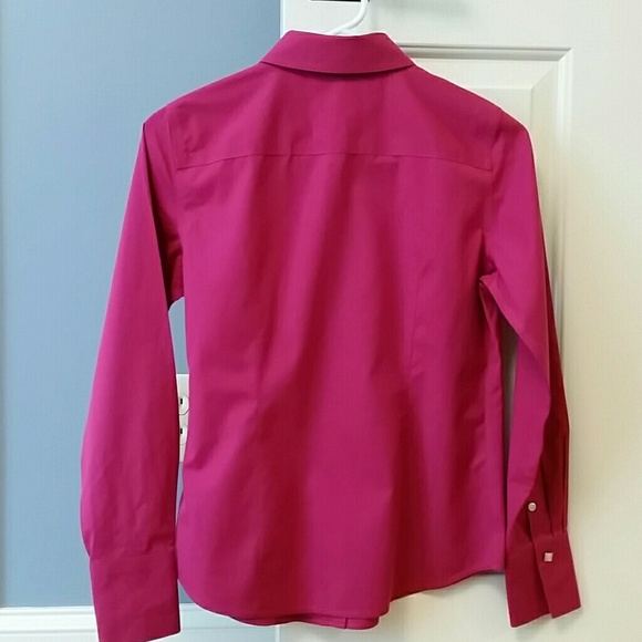Stunning Talbots wrinkle-resistant top - Picture 4 of 7