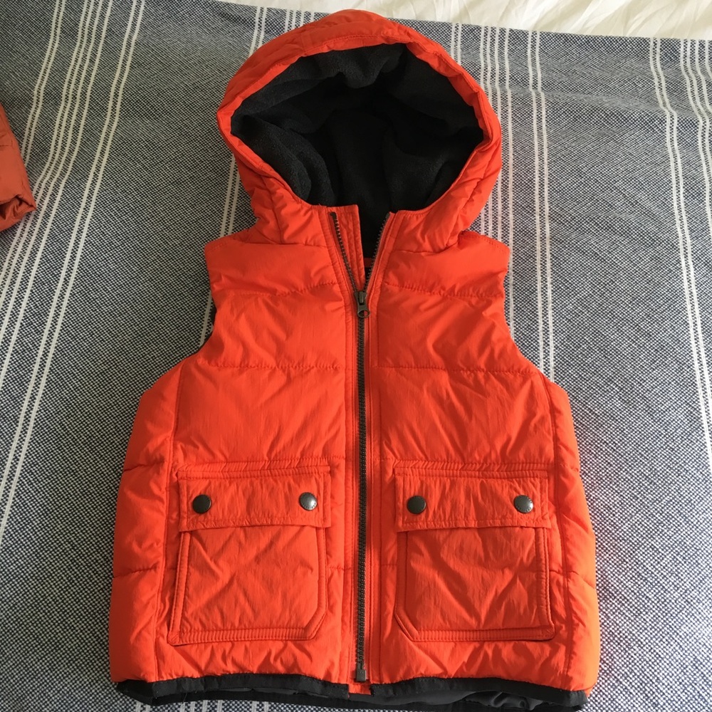 Orange Gap Kids Puffer Vest Size 5