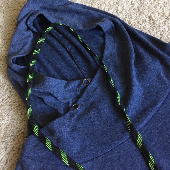 Blue Pullover Hoodie with Pockets - Picture 6 of 7