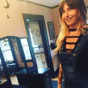 Meet your Posher, Jennifer