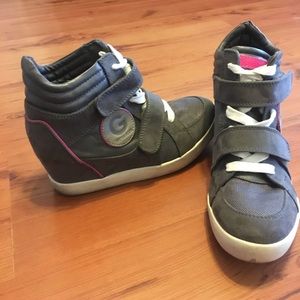 GUESS wedged high top sneakers