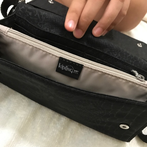 Kipling Mini Shoulder Purse/Wallet - Picture 6 of 8