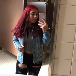 Meet your Posher, April