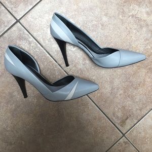 Alexander Mqueen pointed heels