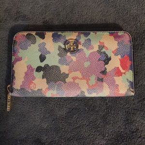 Tory Burch Wallet-SALE ENDS OCT 15th