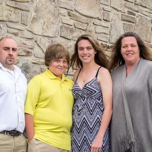 Meet your Posher, Dee