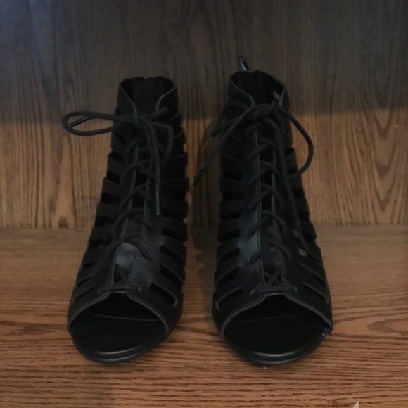 Black booties - Picture 4 of 6