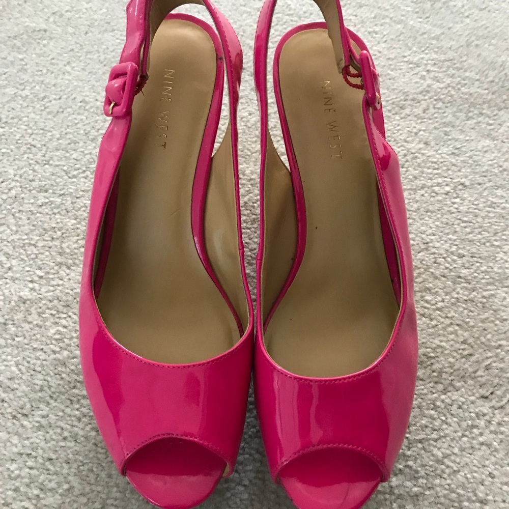 Pink Nine West wedge peep toe shoes