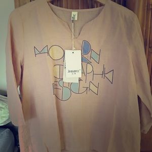 Casual loose top, new, never wear.