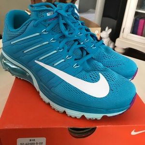 Nike w/Air Max Excellerate 4