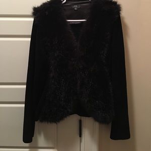 Sweater Black with fur collar.