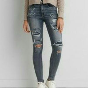 American eagle outfitters ripped jeans