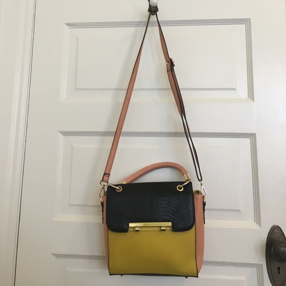 Oasis Handbags - Color block purse