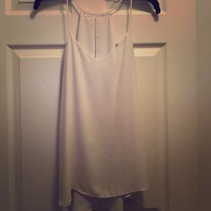 Reversible white tank