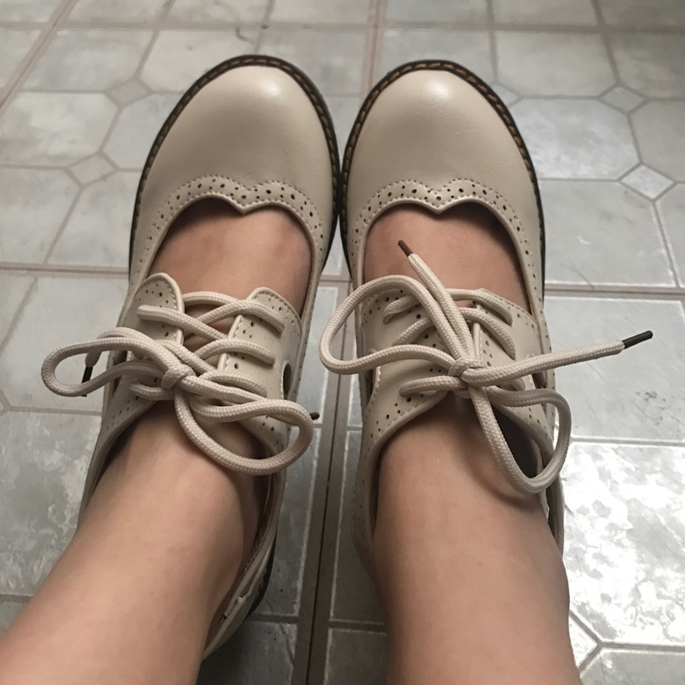 Cute booties - Picture 2 of 4