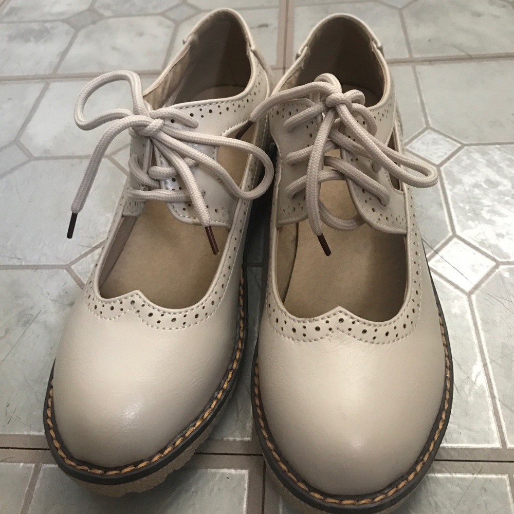 Cute booties - Picture 4 of 4