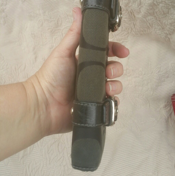 Coach Signature Logo - Picture 6 of 8