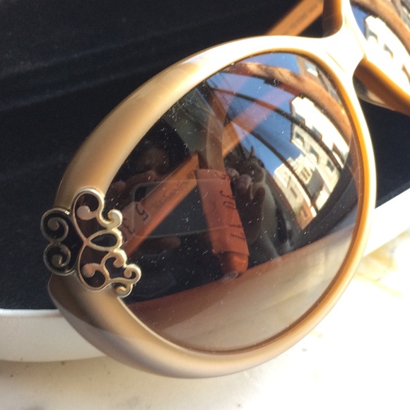 Yves Saint Laurent Sunglasses (Women\'s) main image 5