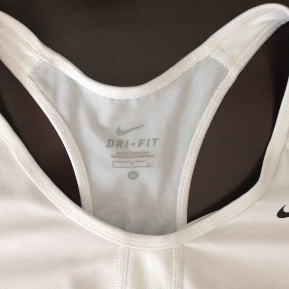 Nike Sports Bra - Picture 4 of 6