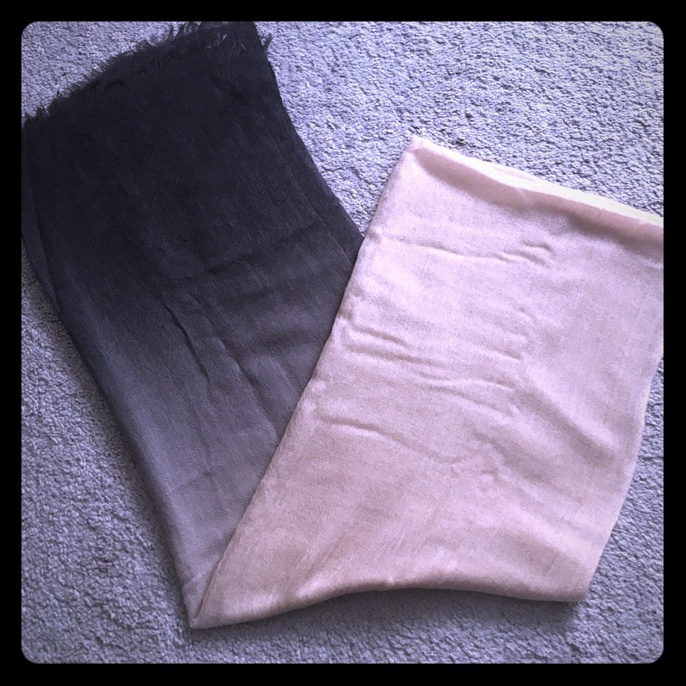 SAKS FIFTH AVENUE 100% Cashmere Scarf