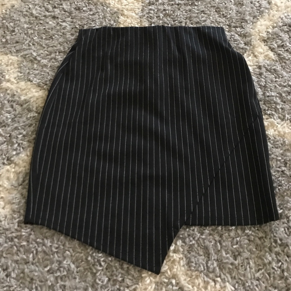 Pin stripped fitted asymmetrical skirt