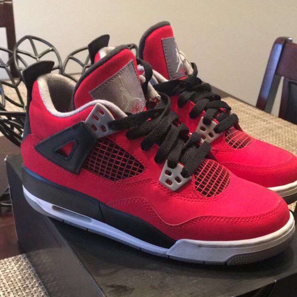 Jordan 4 sz4Y 9/10