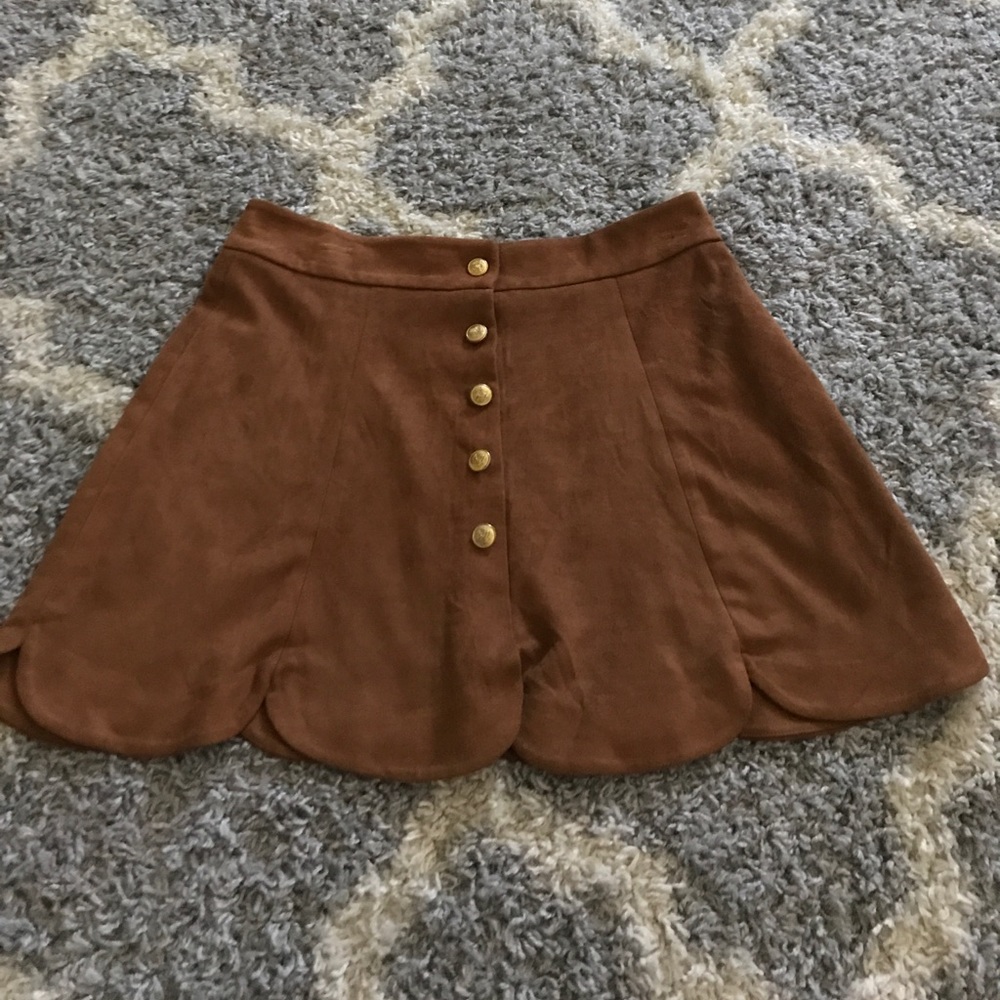 Suede scalloped trim skirt