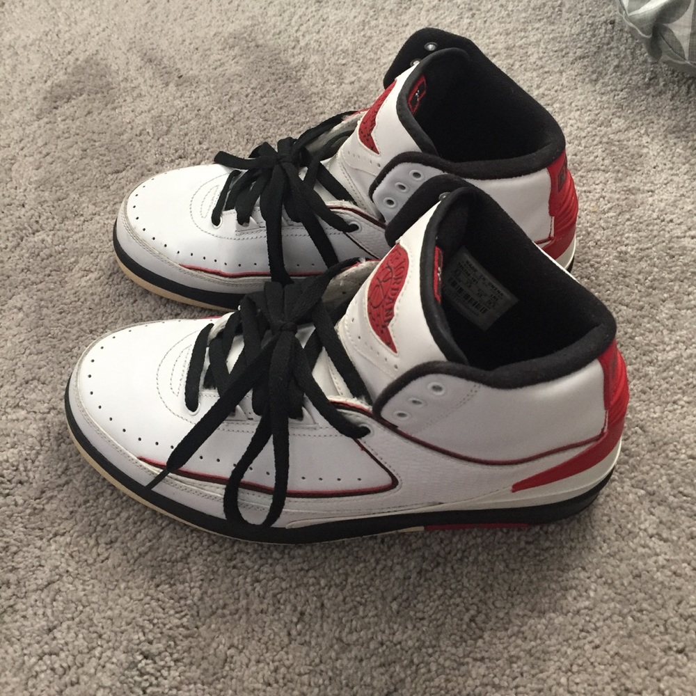 Air Jordan 2 - Picture 2 of 8