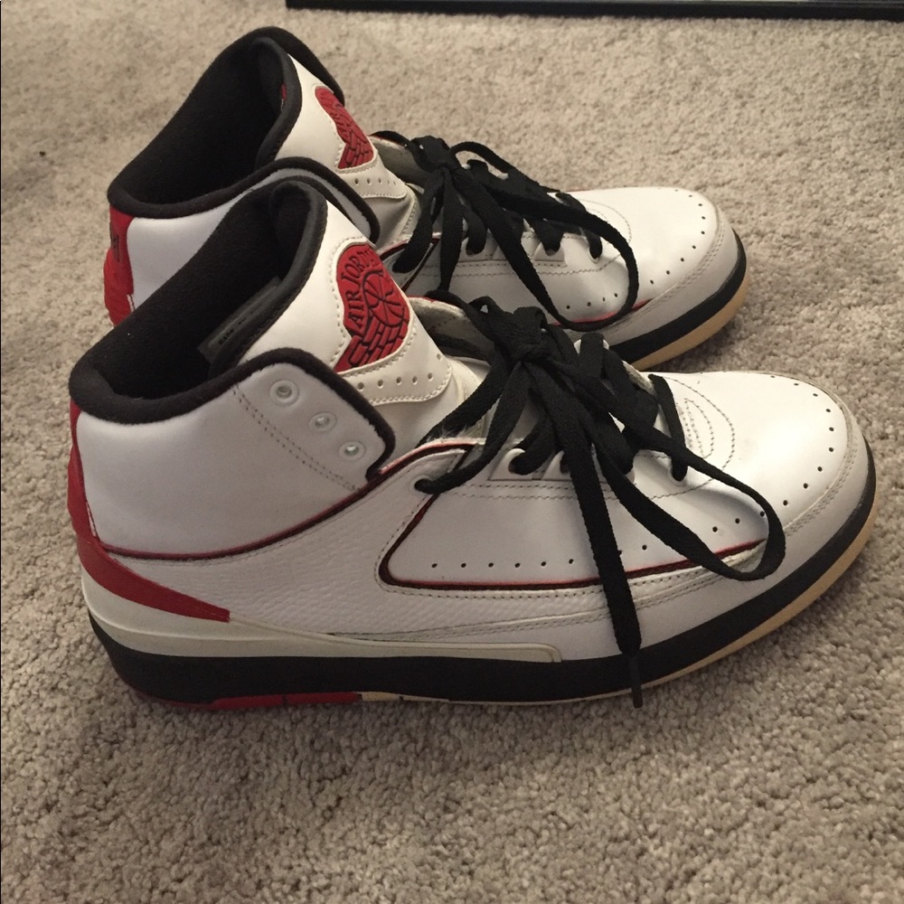 Air Jordan 2 - Picture 4 of 8