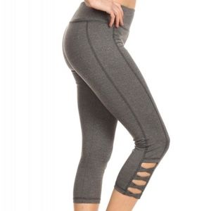 HIGH WAISTED YOGA CAPRIS