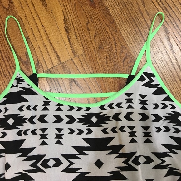 SALE🛎BOUTIQUE BLACK WHITE AZTEC DRESS NEON GREEN - Picture 3 of 5