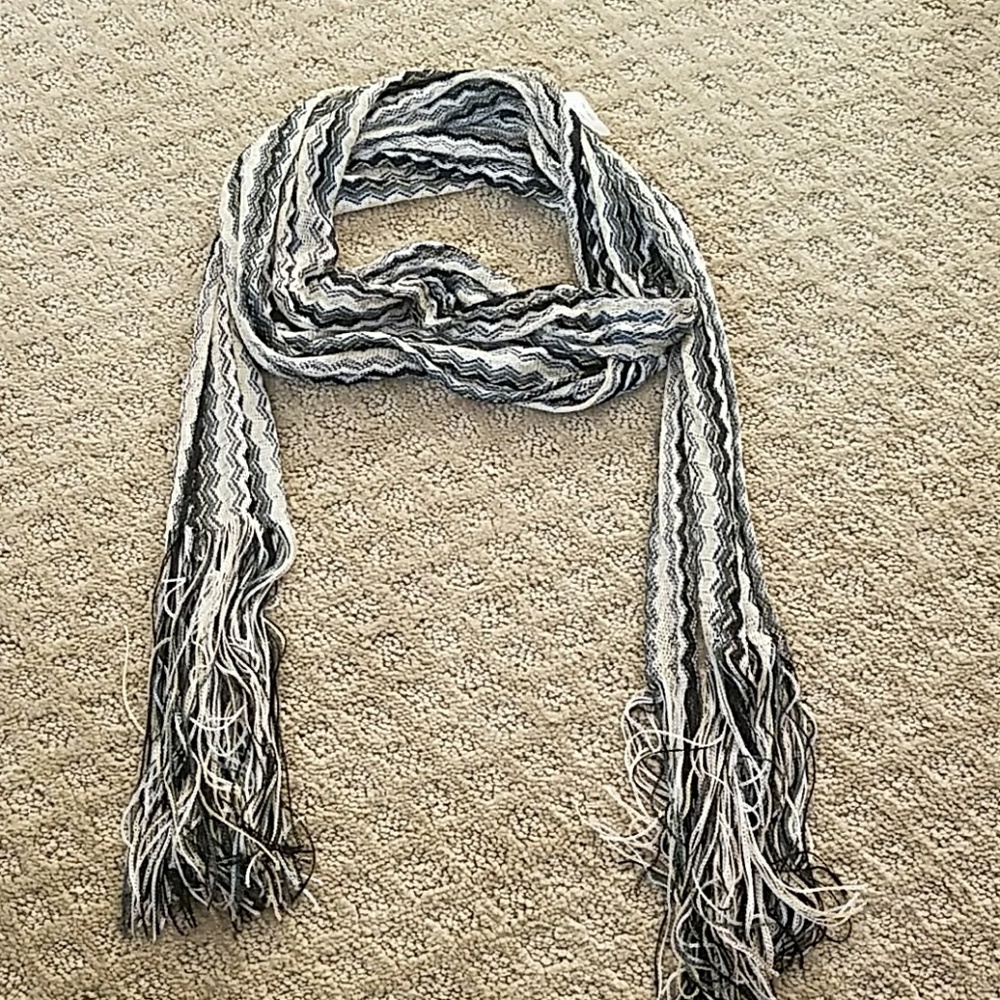 Light scarf