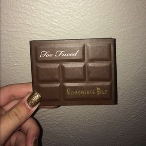 Mini too faced chocolate bar pallet