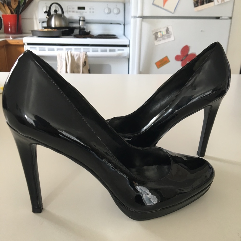 BCBG Generation Shiny Black Pumps