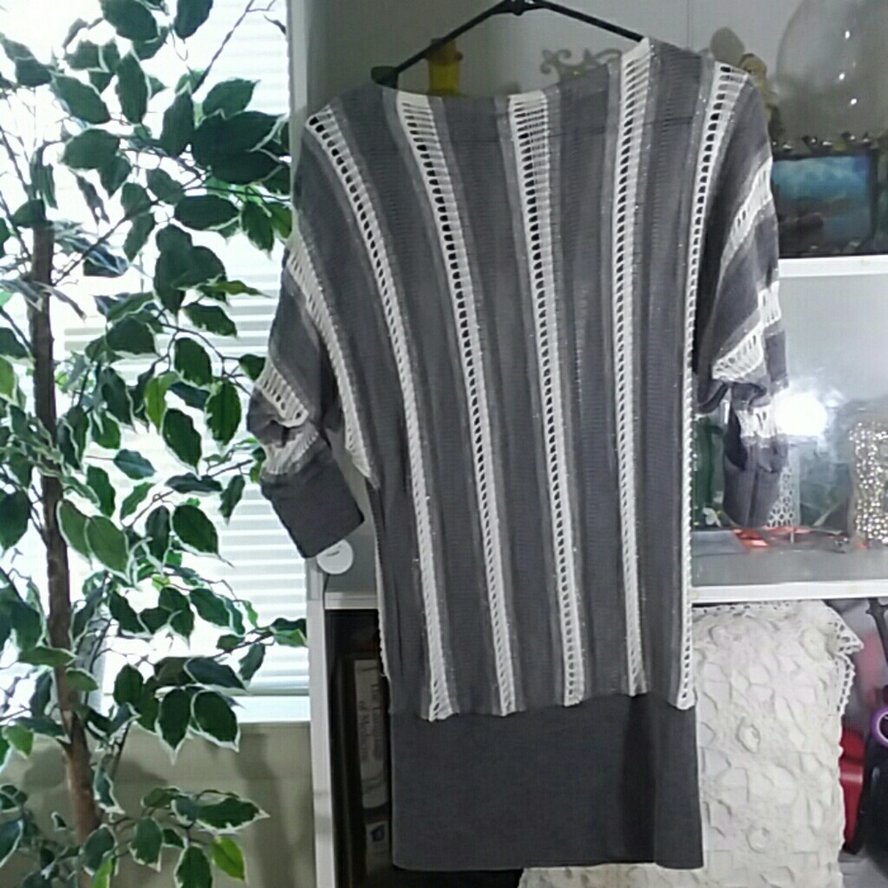 Hera usa  Sweater Blouse